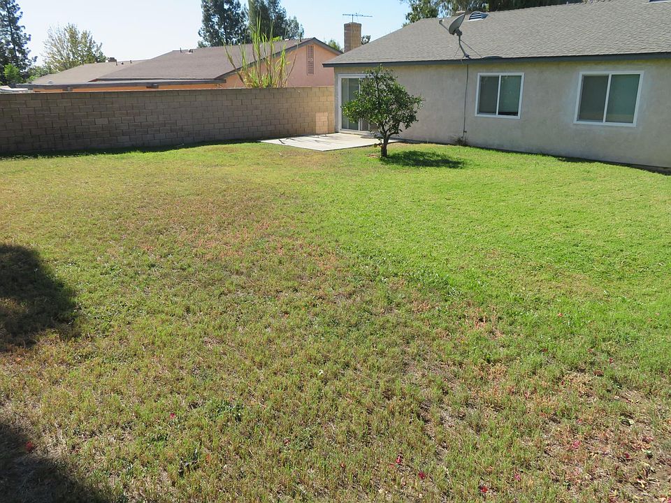 2nd image of 8263 Avenida Leon