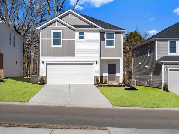 405 Yellowstone Trl, Gray Court, SC 29645