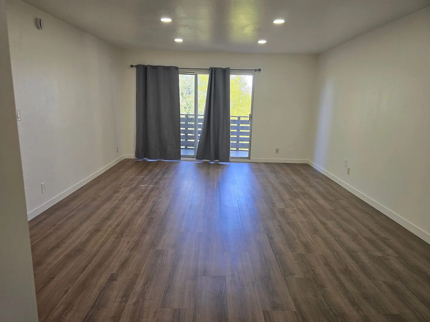 Golden Gate Ave - 420/430 — Photo 2
