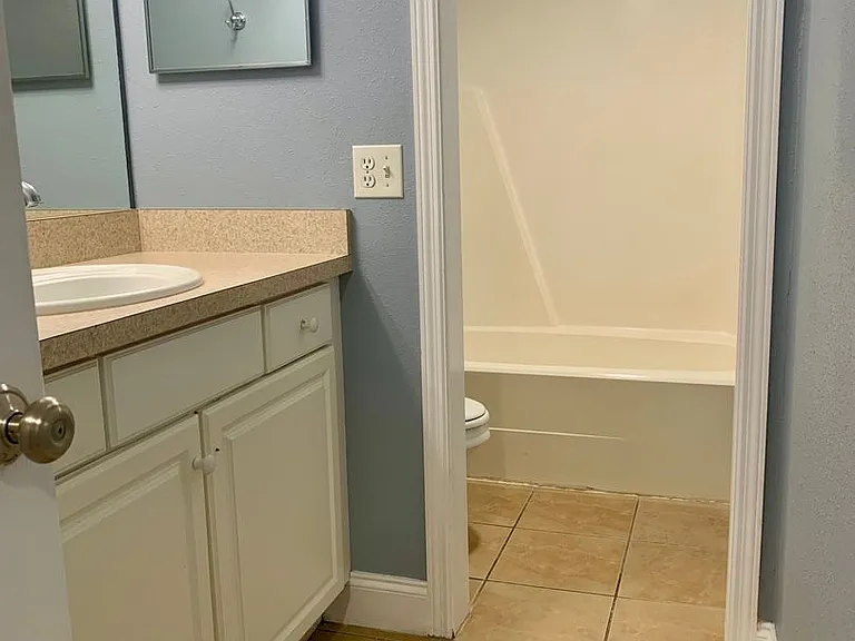 4607 W North B St #208 — Photo 14