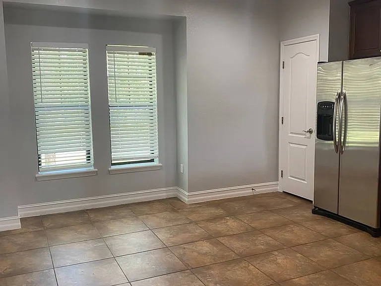 3720 Messina Dr — Photo 23