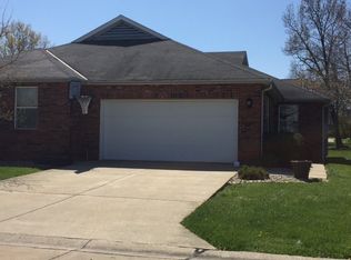 38 Old Orchard Ln, Glen Carbon, IL 62034