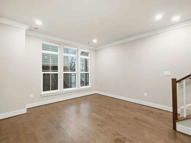 7227 Georgia Ave NW #B — Photo 4