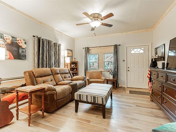 3rd image of 707 N Jefferson Ave
