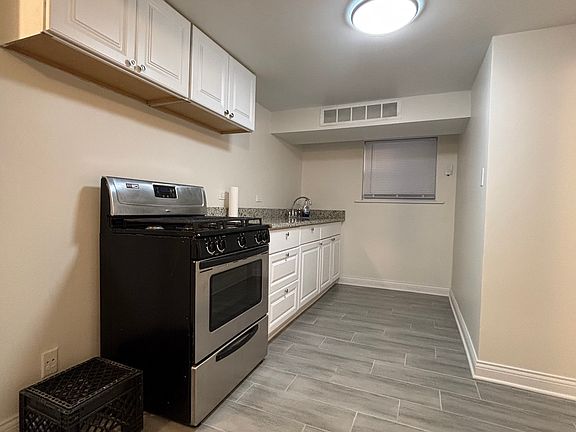 5th image of 5250 W Parker Ave #B