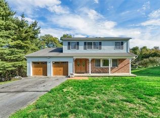 15 Captain McGovern Dr, Stony Point, NY 10980