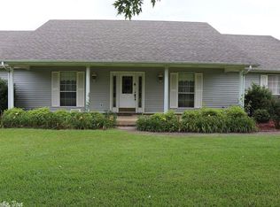 135 16th Sec Cemetery Rd, Austin, AR 72007