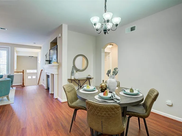 4231 Clarinbridge Cir — Photo 4