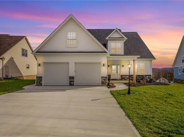 6 Puskar Ln, Canonsburg, PA 15317