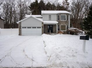 118 Jamestown Dr, Metamora, MI 48455