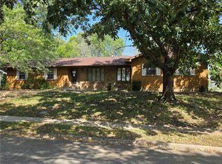 2600 Oxford Rd, Lawrence, KS 66049