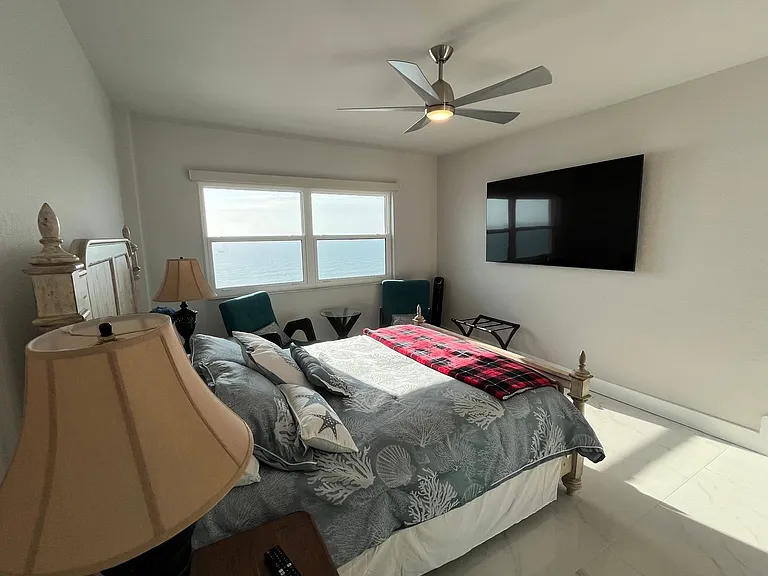 880 Mandalay Ave #C1209 — Photo 27