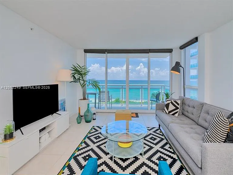 6917 Collins Avenue Cu #815 — Photo 11