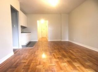 32 Arden St APT 5J, New York, NY 10040