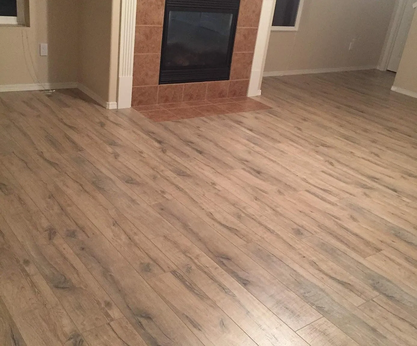 3 bed, 2380 sqft, $3,800 — Photo 2