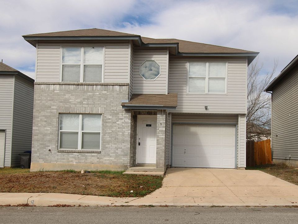1st image of 9 Great Hills Dr