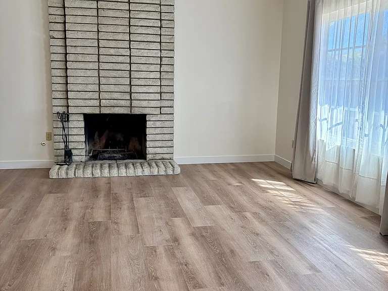 31016 Hawksmoor Dr — Photo 2