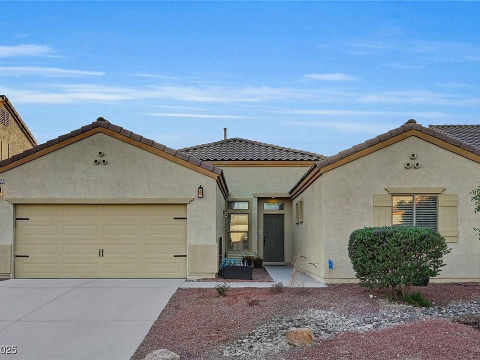 1st image of 6437 Amanda Michelle Ln