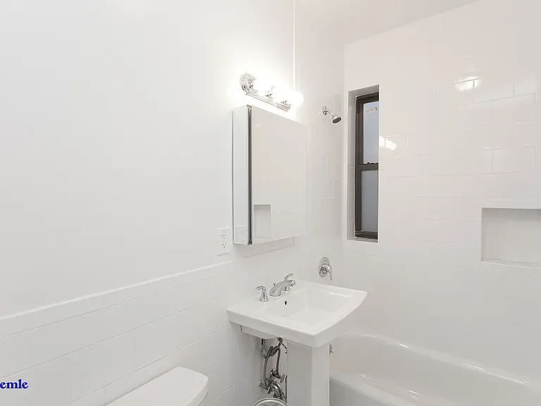 204 E 84th St #3FW — Photo 6