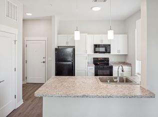 419 Donald Driver Way #222, Green Bay, WI 54303