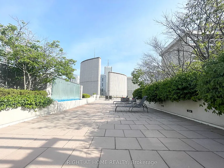 111 Elizabeth St #602 — Photo 3