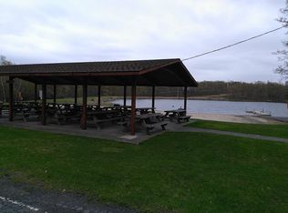 122 Osprey Cir, Bushkill, PA 18324