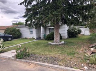 112 D St SE, Ephrata, WA 98823