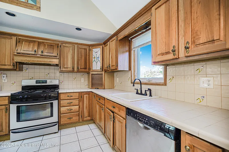 Thumbnail 19