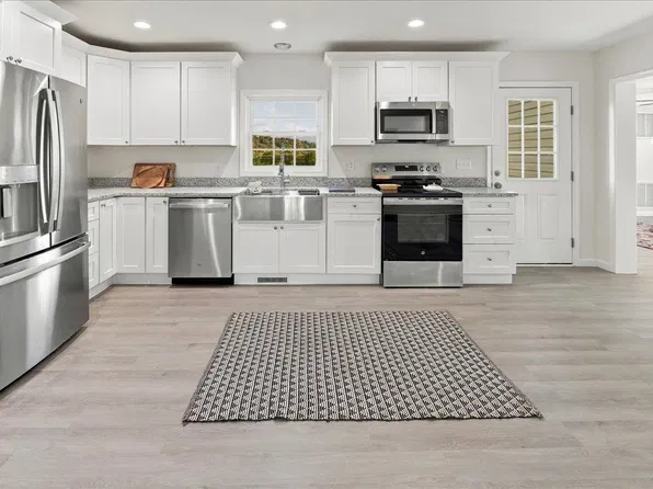 4091 Spring Hill Rd, Staunton, VA 24401