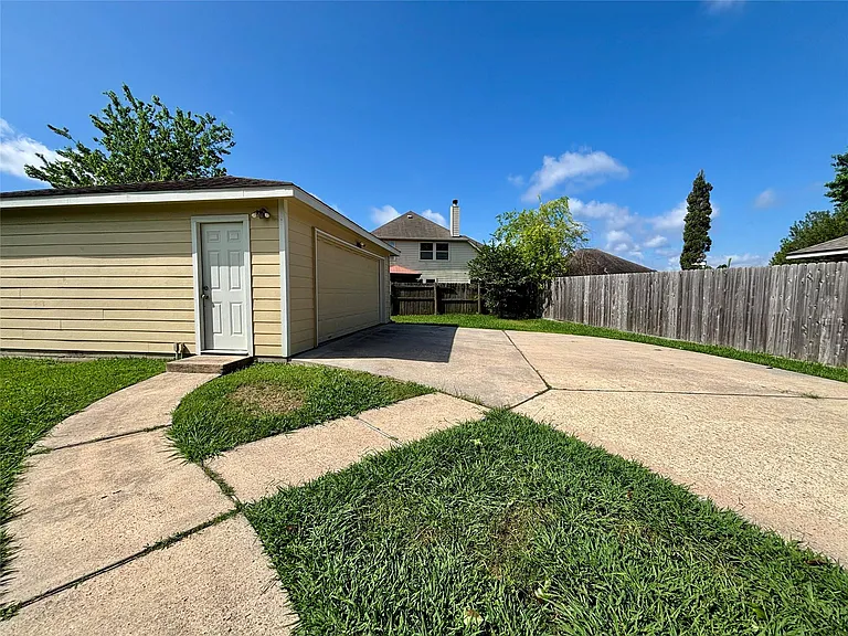 13019 Skyline Dr — Photo 26