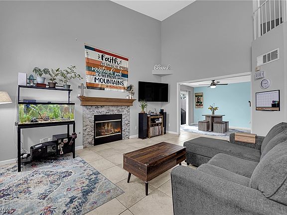 3rd image of 511 Crumpler Pl