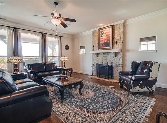 5th image of 2185 Lake Estates Dr