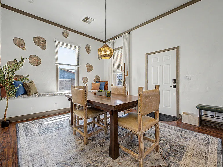 1150 E Pierce St #1 — Photo 16