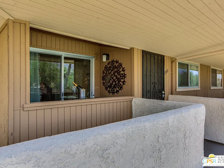 420 N Villa Ct #200 — Photo 14