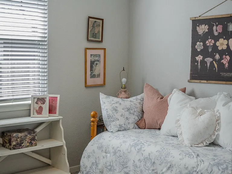 6921 Sulphur Ct — Photo 19
