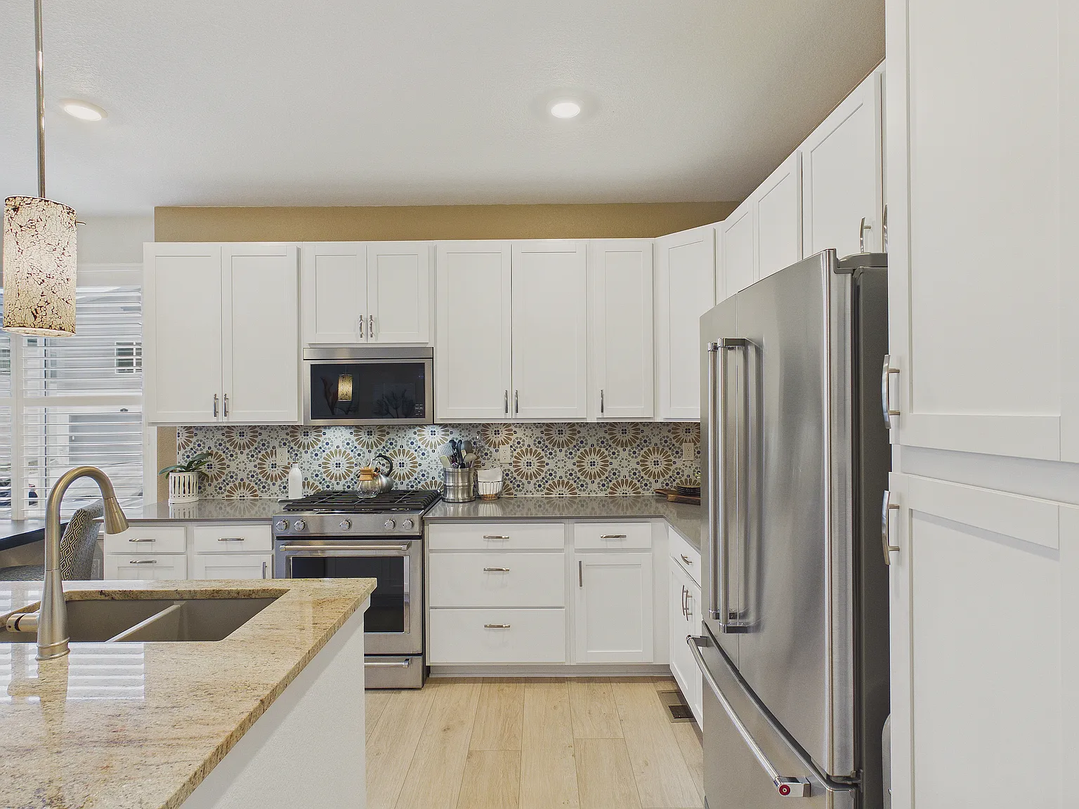 3 bed, 2.5 bath, 1528 sqft, $3,350 — Photo 4