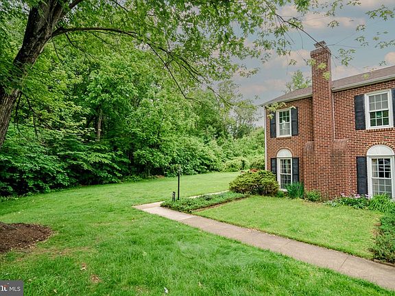 3rd image of 4478 Starling Ct