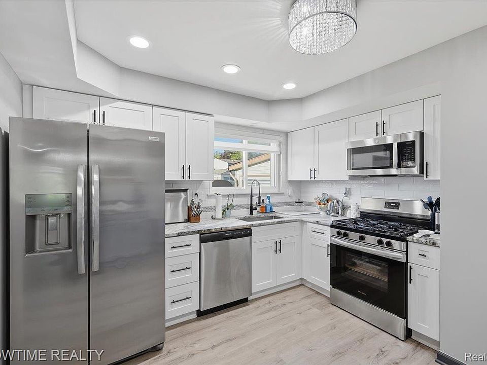 40621 Rinaldi Dr, photo 12
