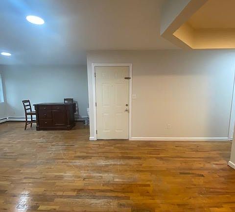 2nd image of 3804 Bronx Blvd