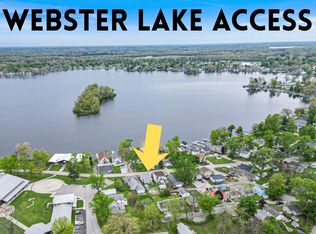 8532 E Wesley Ln, North Webster, IN 46555