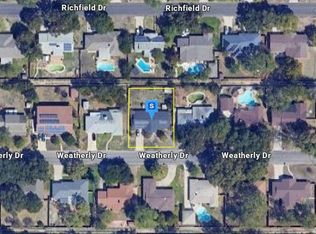 657 Weatherly Dr, Windcrest, TX 78239