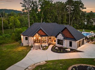 8312 Igou Gap Rd, Chattanooga, TN 37421