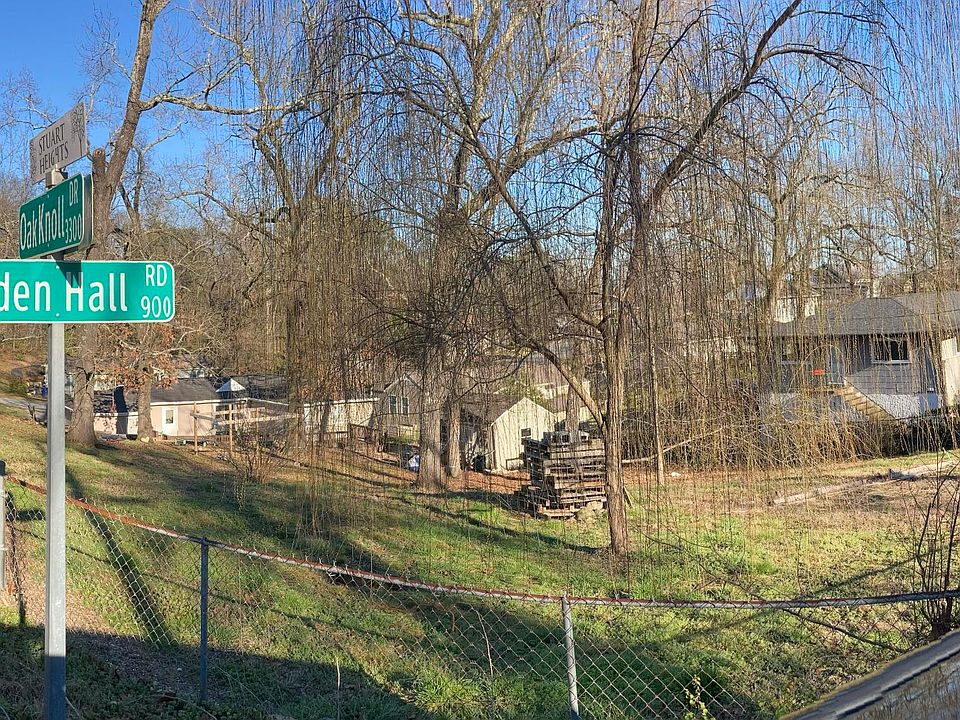 2nd image of 900 Linden Hall Rd