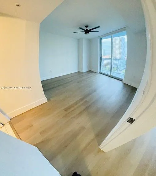 185 SW 7th St #1605 — Photo 15
