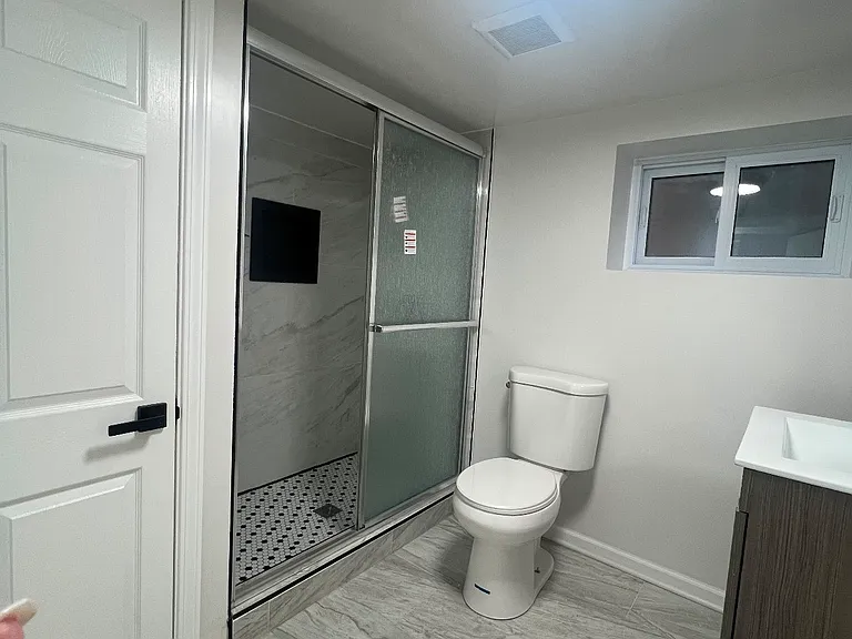 6960 W Melrose St — Photo 5