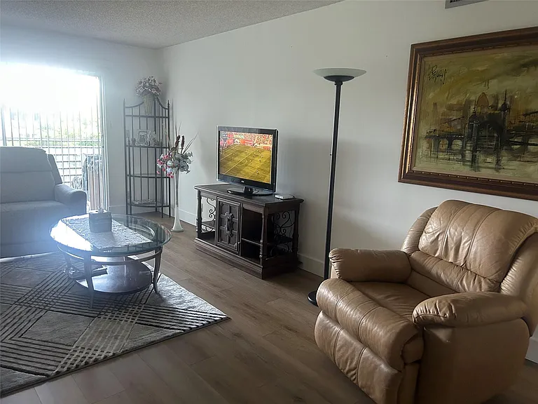 3405 Bimini Ln #D4 — Photo 10