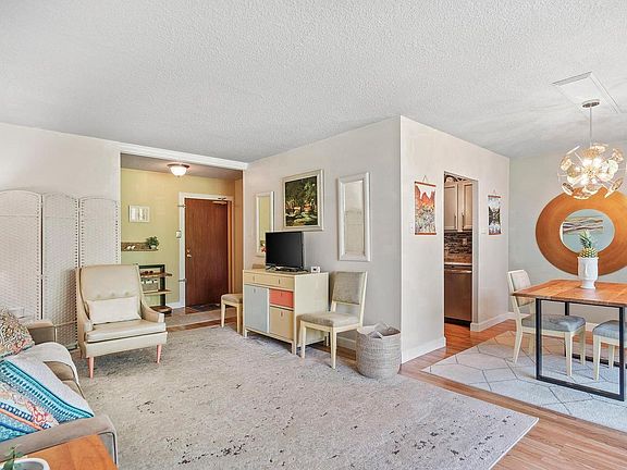 2nd image of 2016 Naamans Rd APT D2