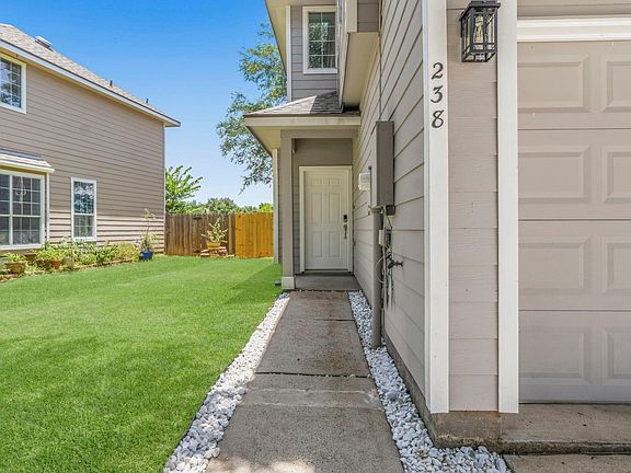 3rd image of 238 Drake Run Ln
