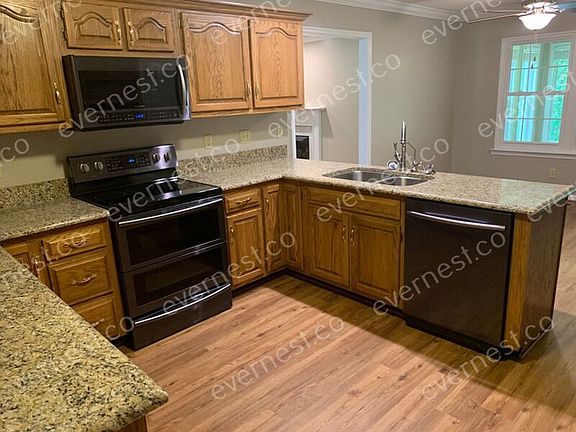 5th image of 191 Mountain Brook Dr