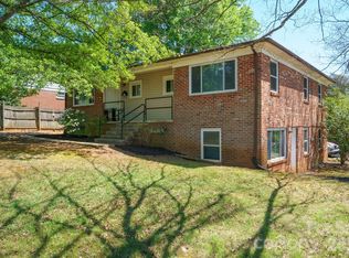 829 4th Ave SW, Hickory, NC 28602